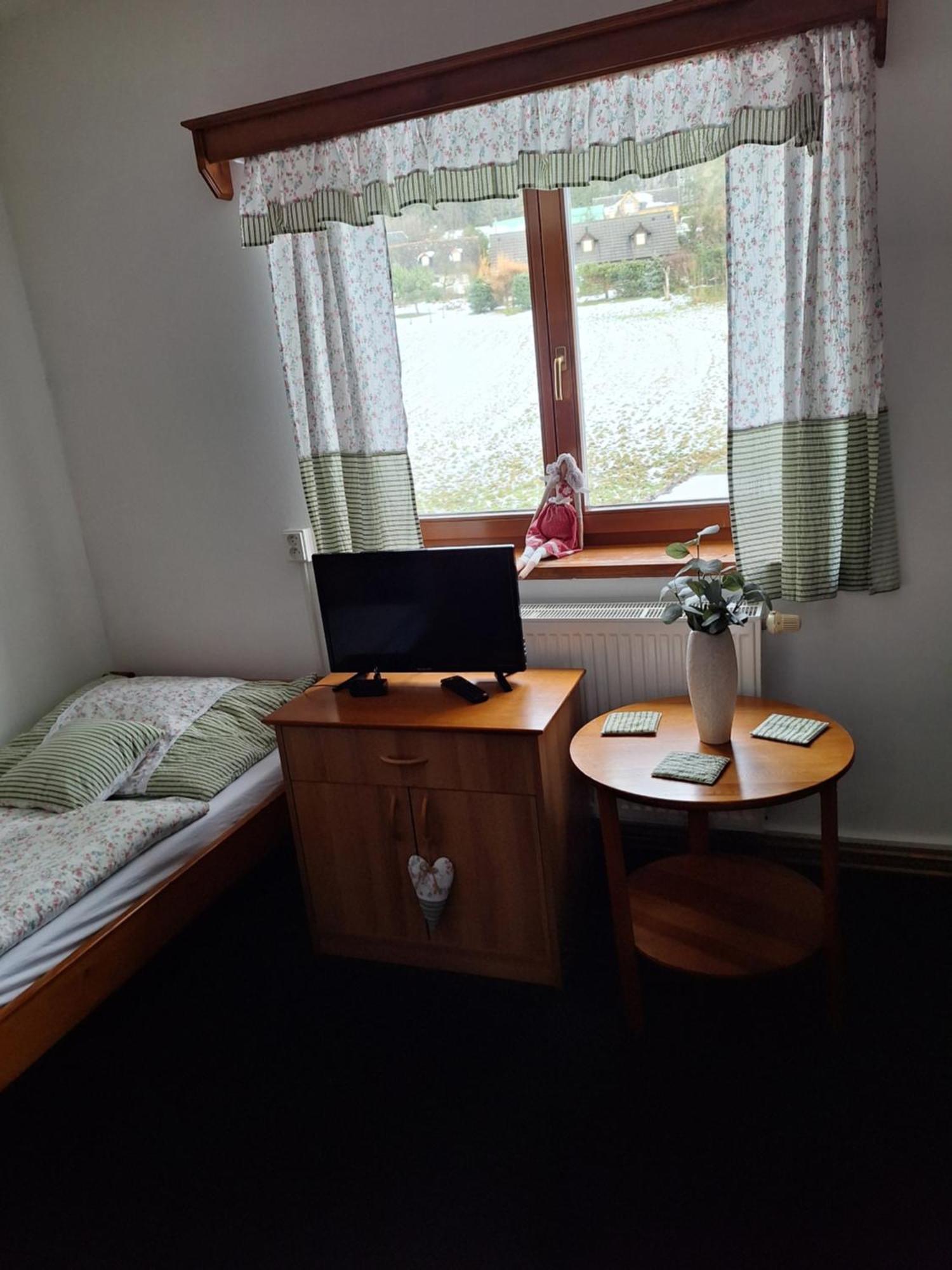 Penzion Pod Jestedem Hoření Paseky Buitenkant foto